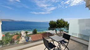 The Hill Sea View Apartment